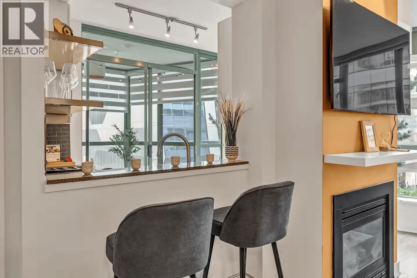 302 1238 Burrard Street, Vancouver, British Columbia  V6Z 3E1 - Photo 8 - R3068026