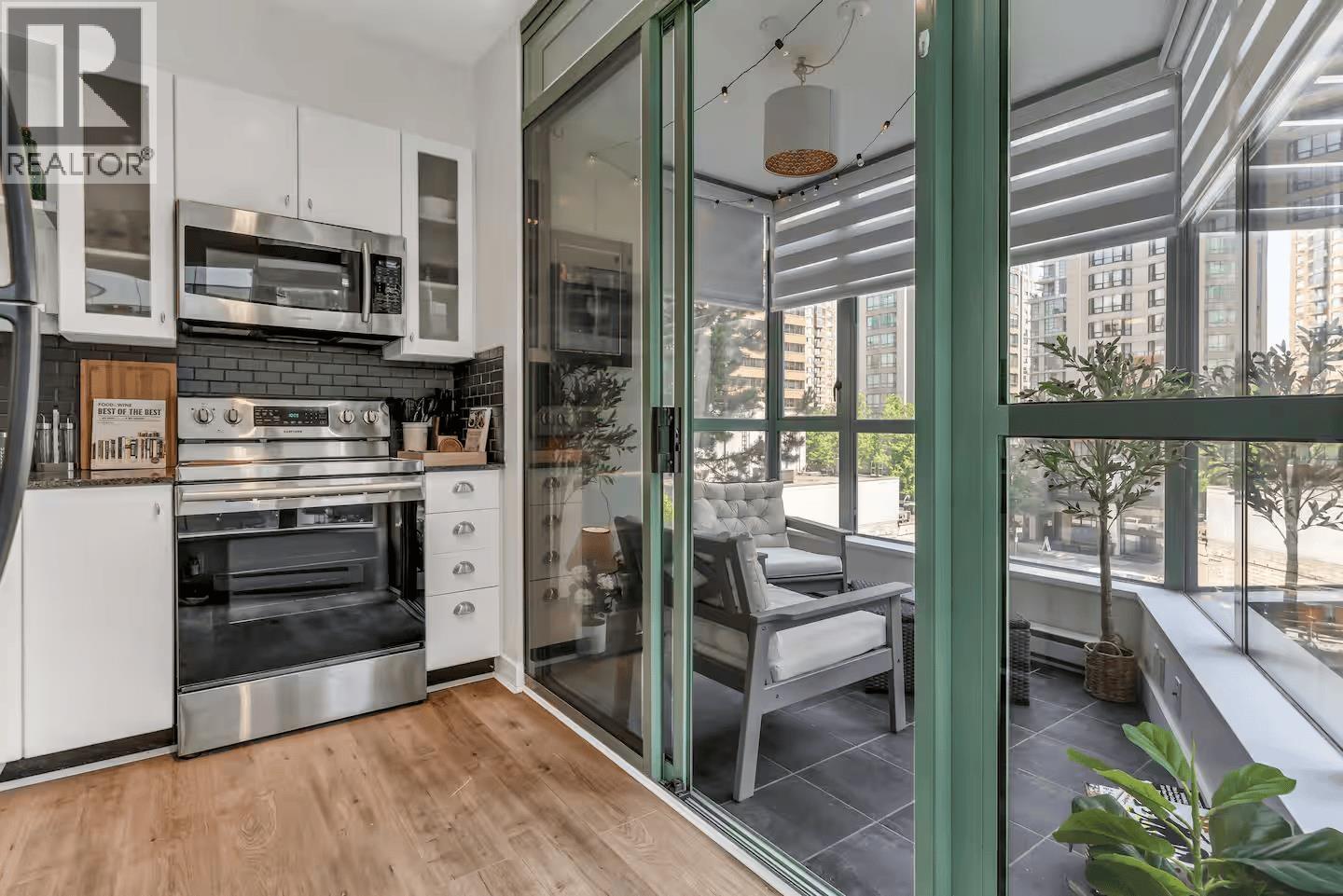 302 1238 Burrard Street, Vancouver, British Columbia  V6Z 3E1 - Photo 14 - R3068026