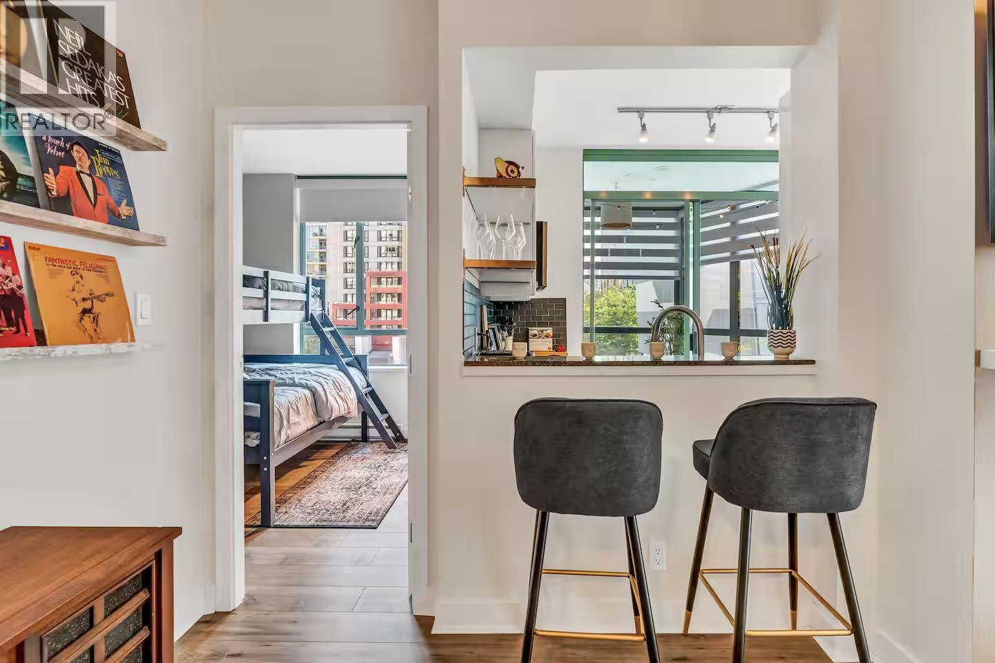 302 1238 Burrard Street, Vancouver, British Columbia  V6Z 3E1 - Photo 7 - R3068026