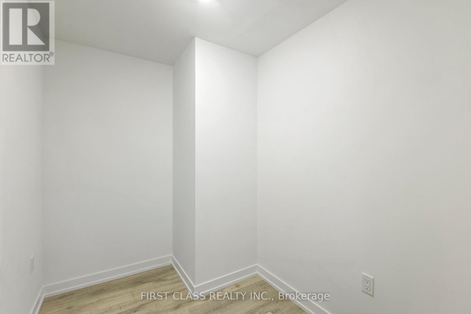 N329 - 7 Golden Lion Heights, Toronto, Ontario  M2M 0B9 - Photo 14 - C12414065
