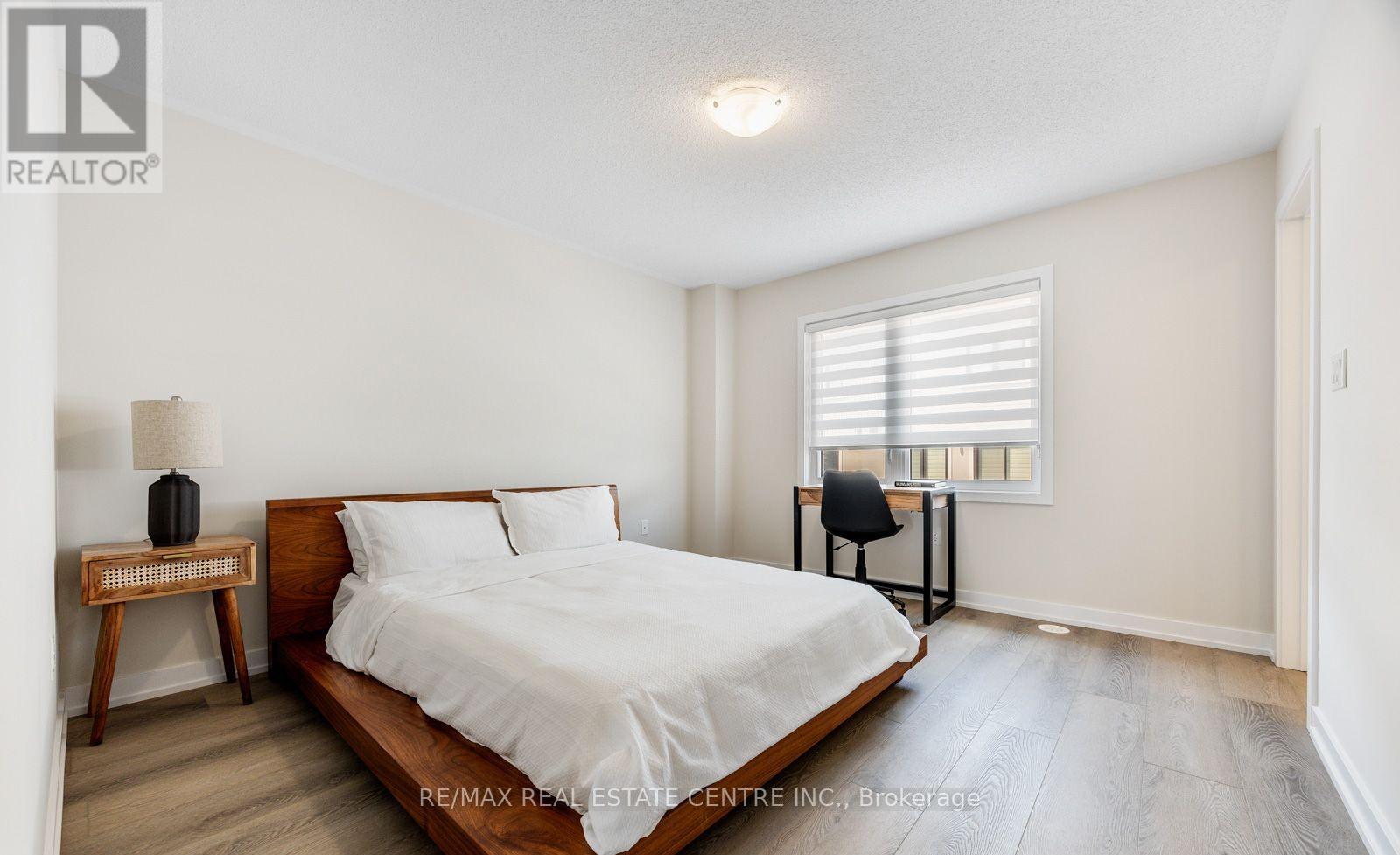 1357 Shevchenko Boulevard, Oakville, Ontario  L6M 4L8 - Photo 19 - W12559838