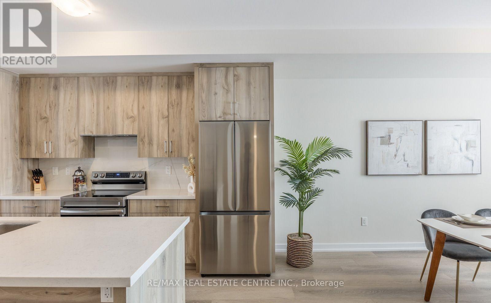 1357 Shevchenko Boulevard, Oakville, Ontario  L6M 4L8 - Photo 8 - W12559838