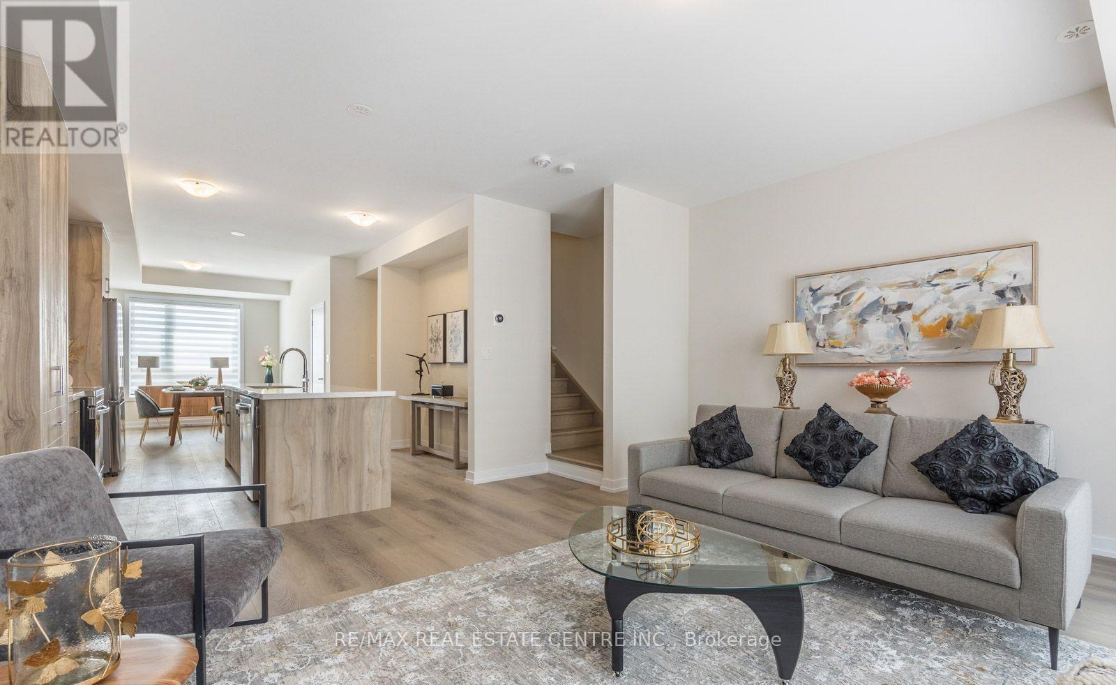 1357 Shevchenko Boulevard, Oakville, Ontario  L6M 4L8 - Photo 4 - W12559838