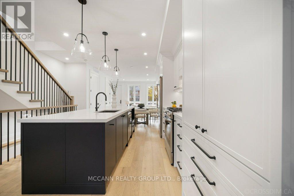 72 Woburn Avenue, Toronto, Ontario  M5M 1K6 - Photo 13 - C12560160