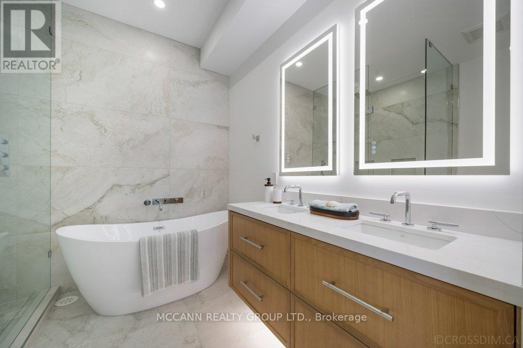 72 Woburn Avenue, Toronto, Ontario  M5M 1K6 - Photo 21 - C12560160