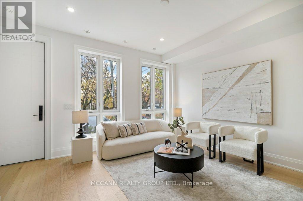 72 Woburn Avenue, Toronto, Ontario  M5M 1K6 - Photo 6 - C12560160