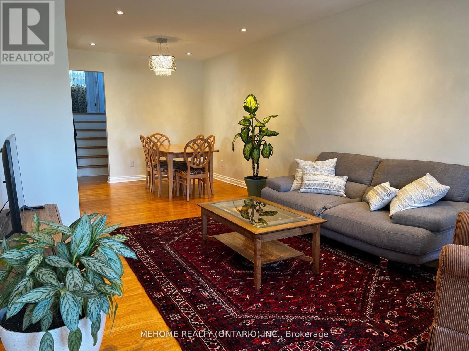 UPPER - 126 EDMONTON DRIVE, Toronto, Ontario