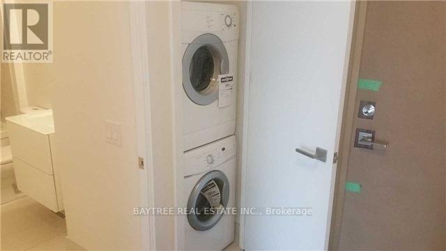 425 - 111 St Clair Avenue W, Toronto, Ontario  M4V 1N5 - Photo 11 - C12560214