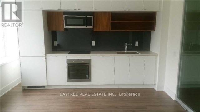 425 - 111 St Clair Avenue W, Toronto, Ontario  M4V 1N5 - Photo 6 - C12560214