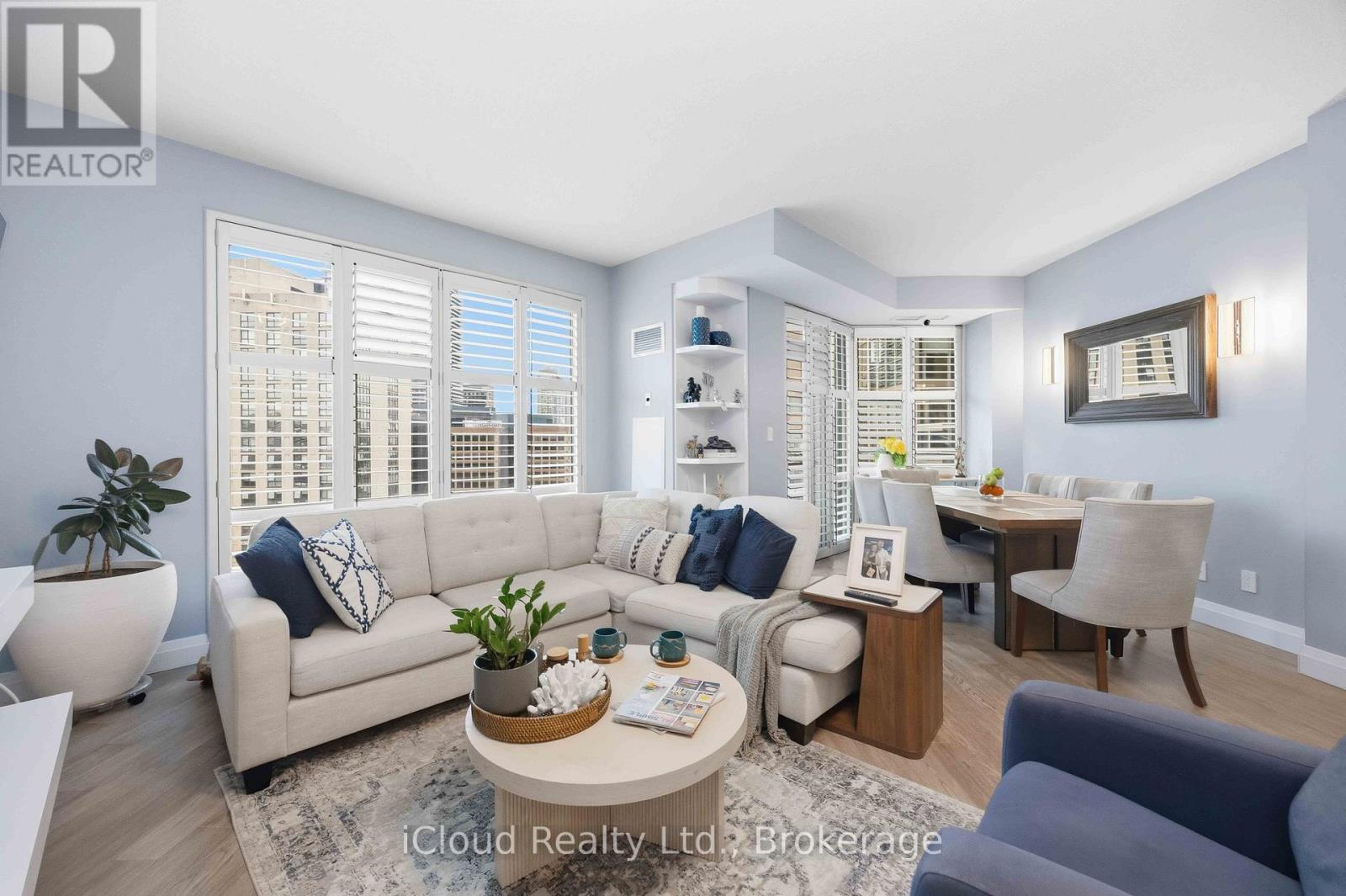 2507 - 300 Bloor Street E, Toronto, Ontario  M4W 3Y2 - Photo 2 - C12560232