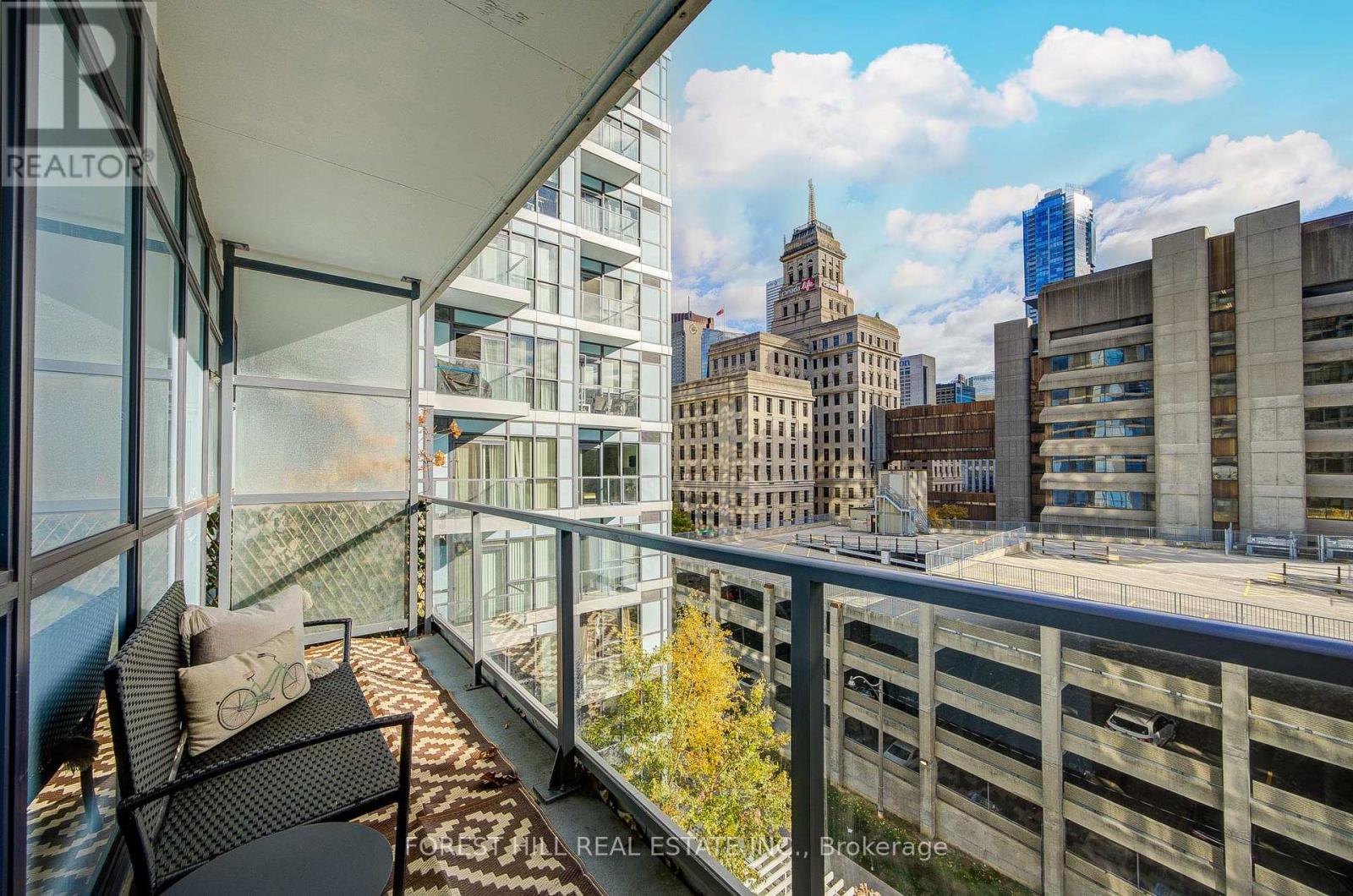 701 - 210 Simcoe Street, Toronto, Ontario  M5T 0A9 - Photo 11 - C12560236