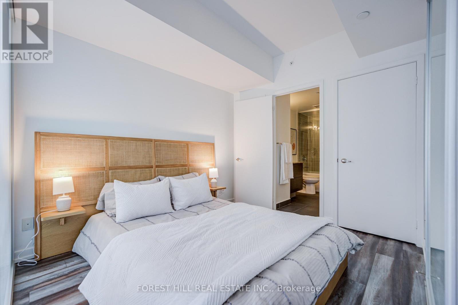 701 - 210 Simcoe Street, Toronto, Ontario  M5T 0A9 - Photo 14 - C12560236