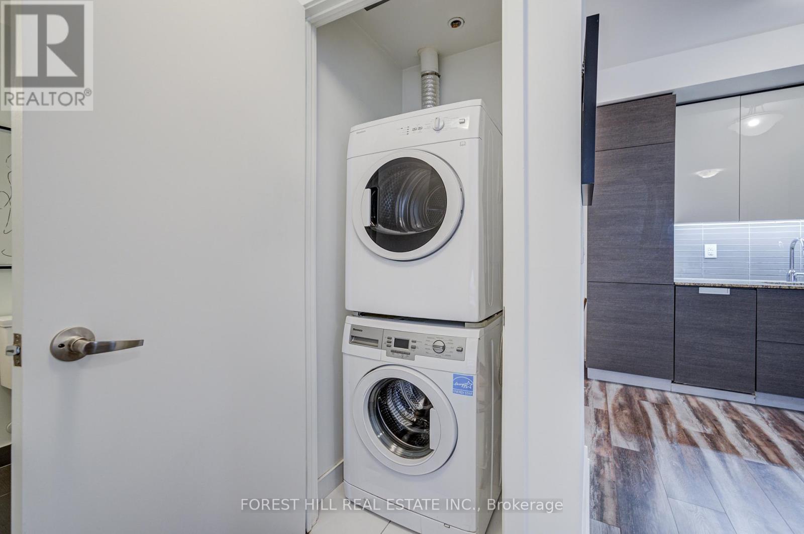 701 - 210 Simcoe Street, Toronto, Ontario  M5T 0A9 - Photo 17 - C12560236