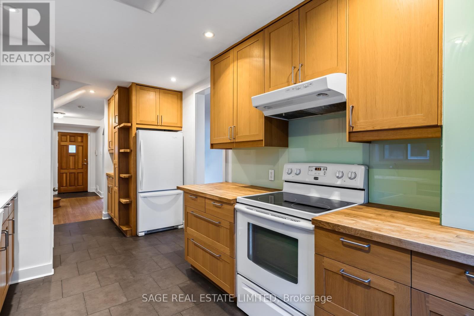 27 Peveril Hill N, Toronto, Ontario  M6C 3A9 - Photo 22 - C12560240