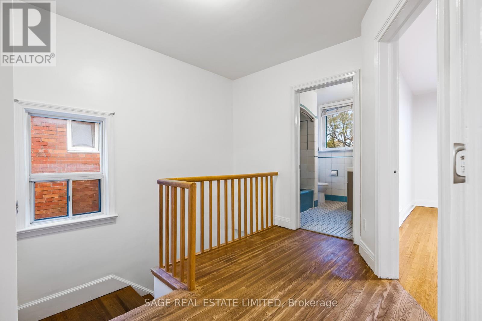 27 Peveril Hill N, Toronto, Ontario  M6C 3A9 - Photo 23 - C12560240