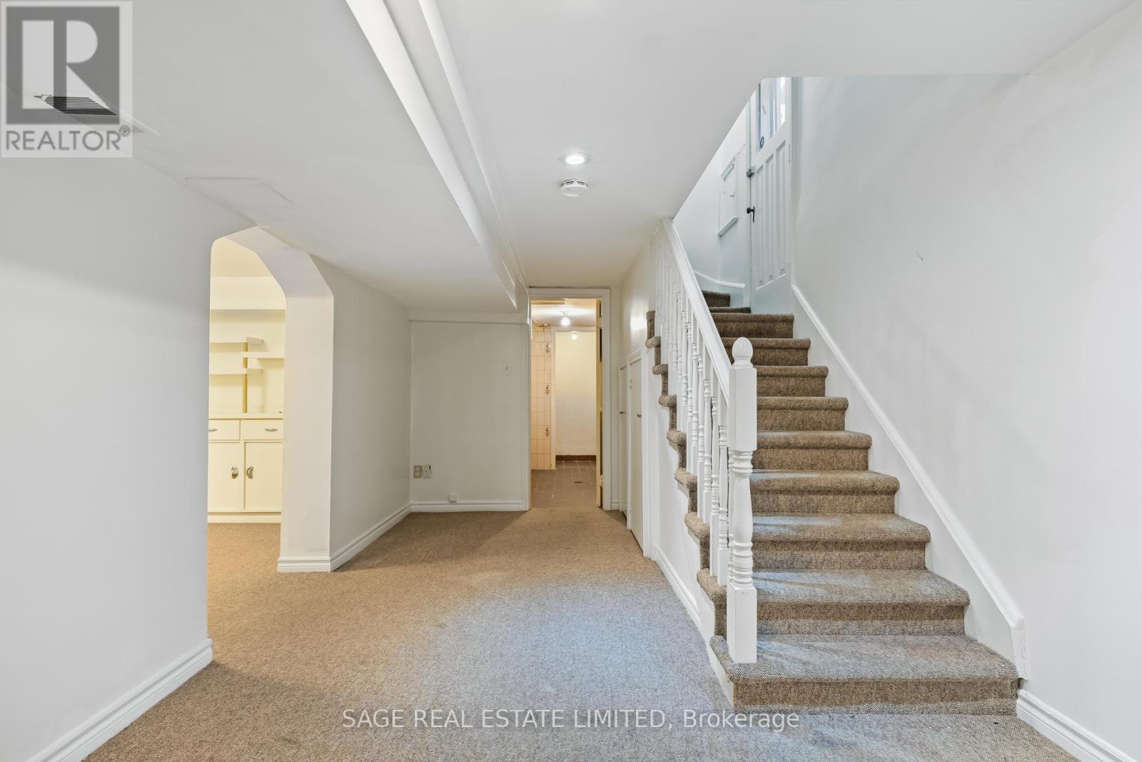 27 Peveril Hill N, Toronto, Ontario  M6C 3A9 - Photo 31 - C12560240