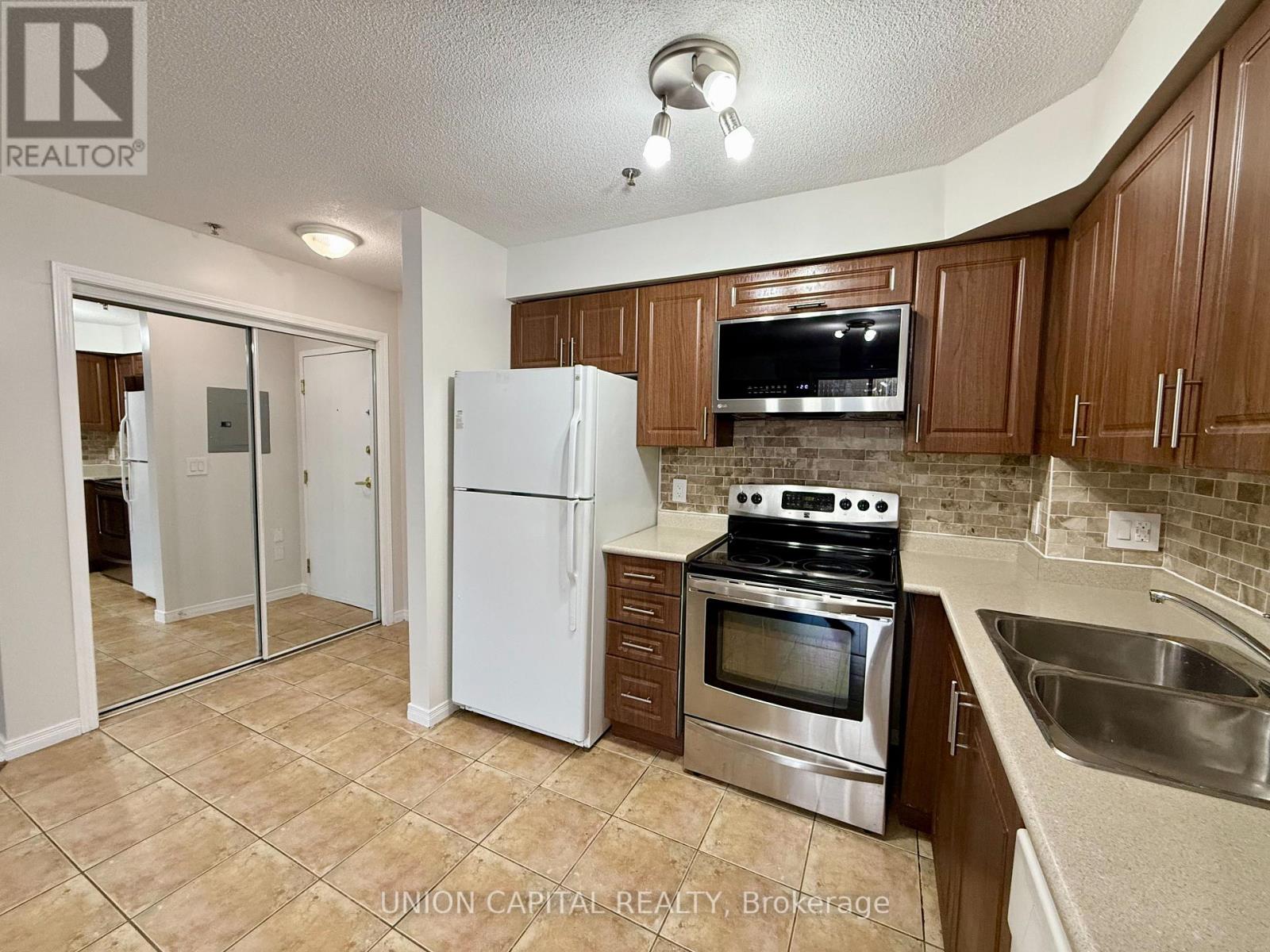 117 - 684 Warden Avenue, Toronto, Ontario  M1L 4W4 - Photo 7 - E12560164