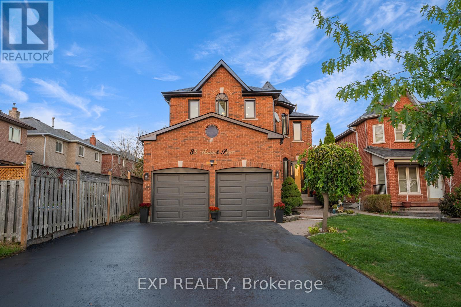 33 Hartrick Place, Whitby, Ontario  L1R 2C2 - Photo 2 - E12560184