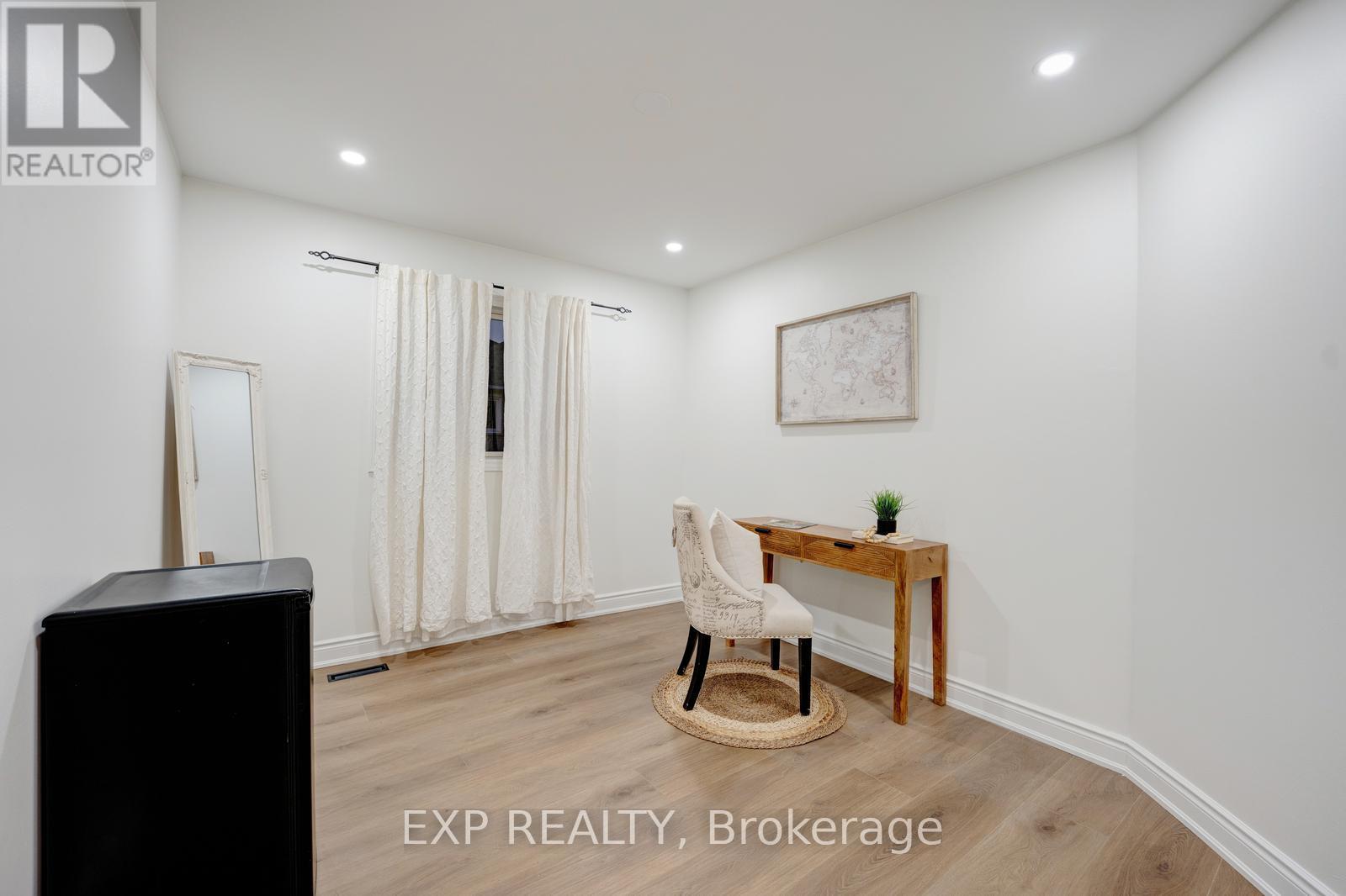 33 Hartrick Place, Whitby, Ontario  L1R 2C2 - Photo 26 - E12560184