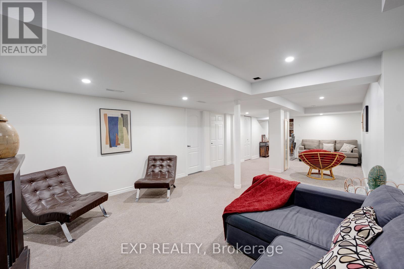 33 Hartrick Place, Whitby, Ontario  L1R 2C2 - Photo 37 - E12560184