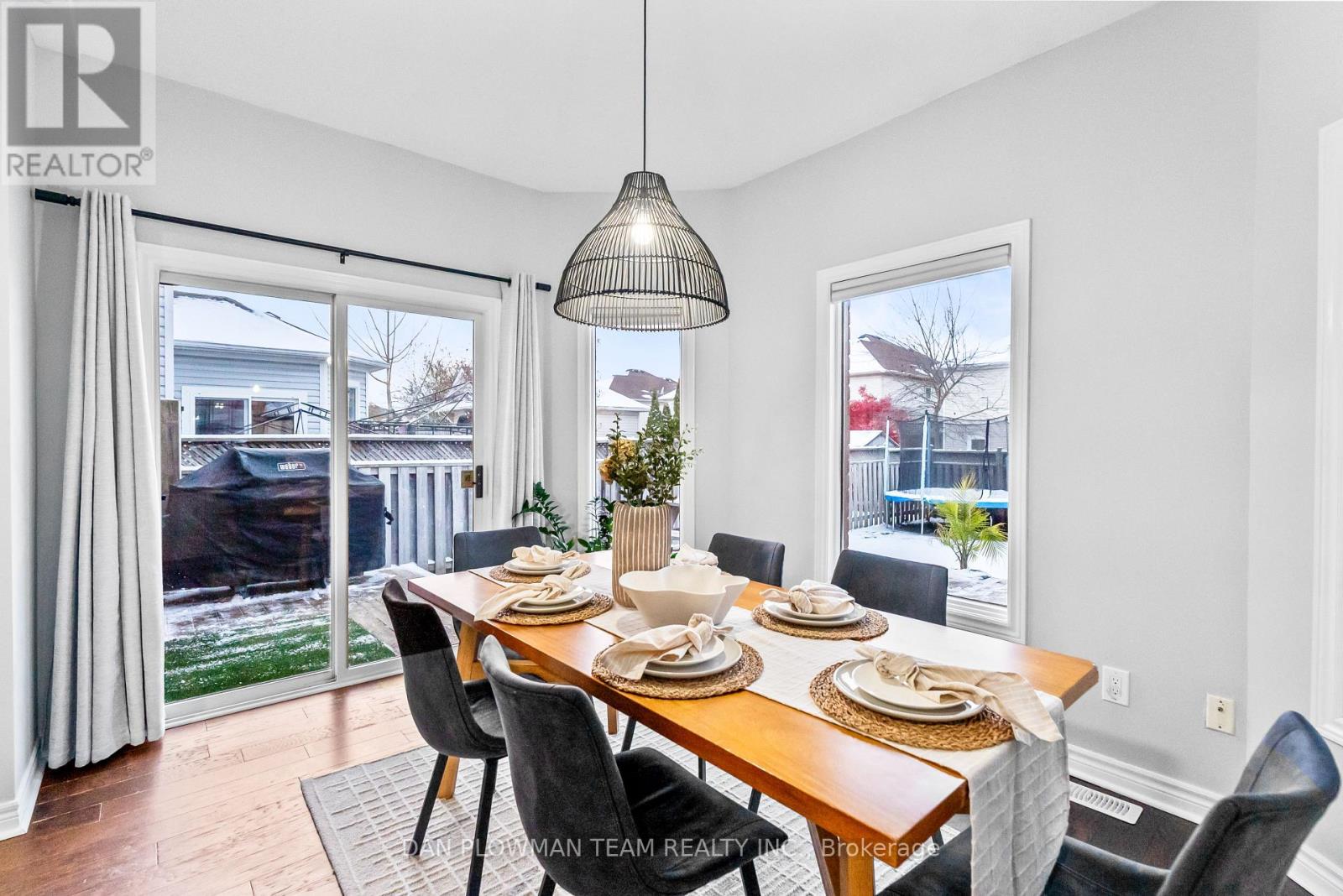 65 Sandford Crescent, Whitby, Ontario  L1R 2S1 - Photo 15 - E12560188