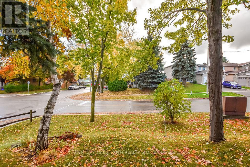 58 Collings Avenue, Bradford West Gwillimbury, Ontario  L3Z 1S3 - Photo 21 - N12560150