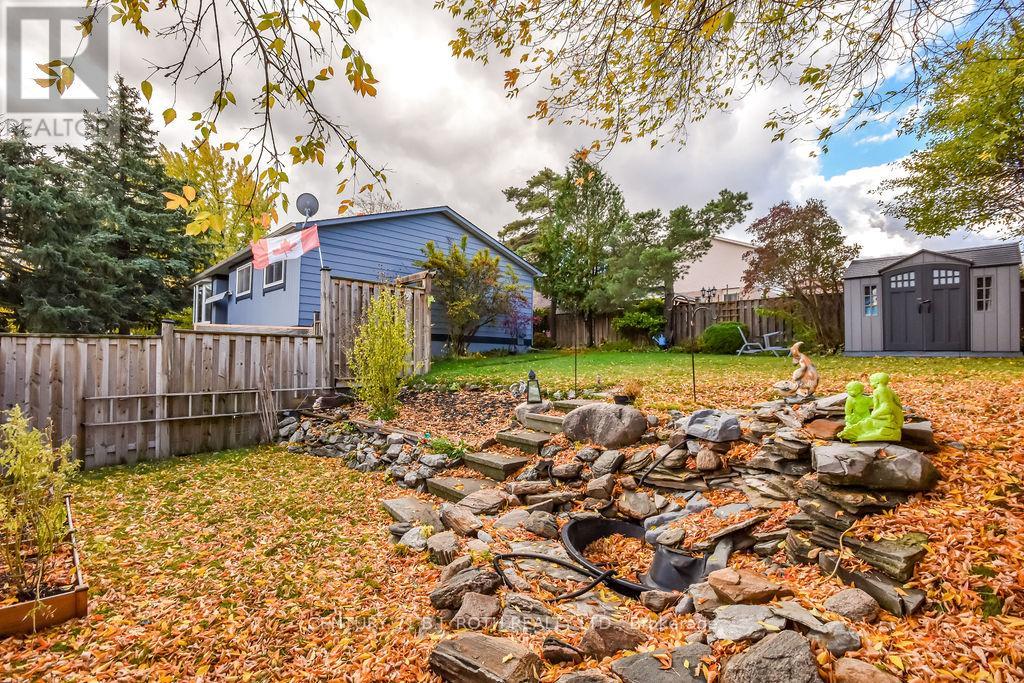 58 Collings Avenue, Bradford West Gwillimbury, Ontario  L3Z 1S3 - Photo 24 - N12560150