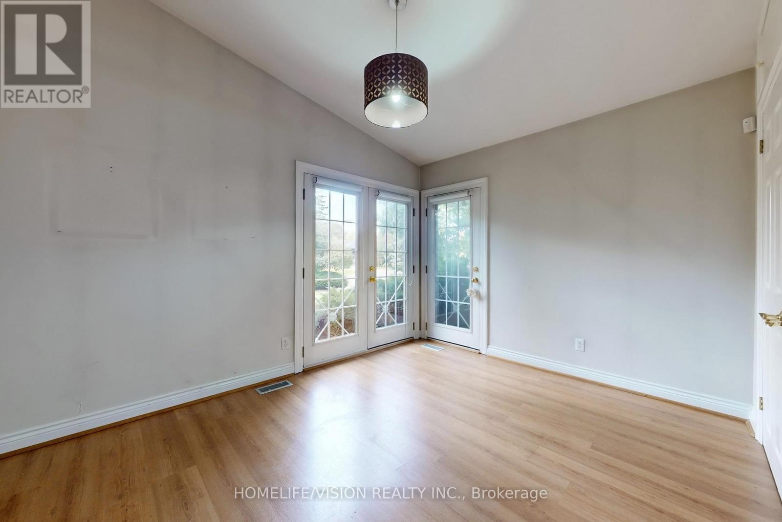 135 Patricia Drive, King, Ontario  L7B 1H3 - Photo 15 - N12560208