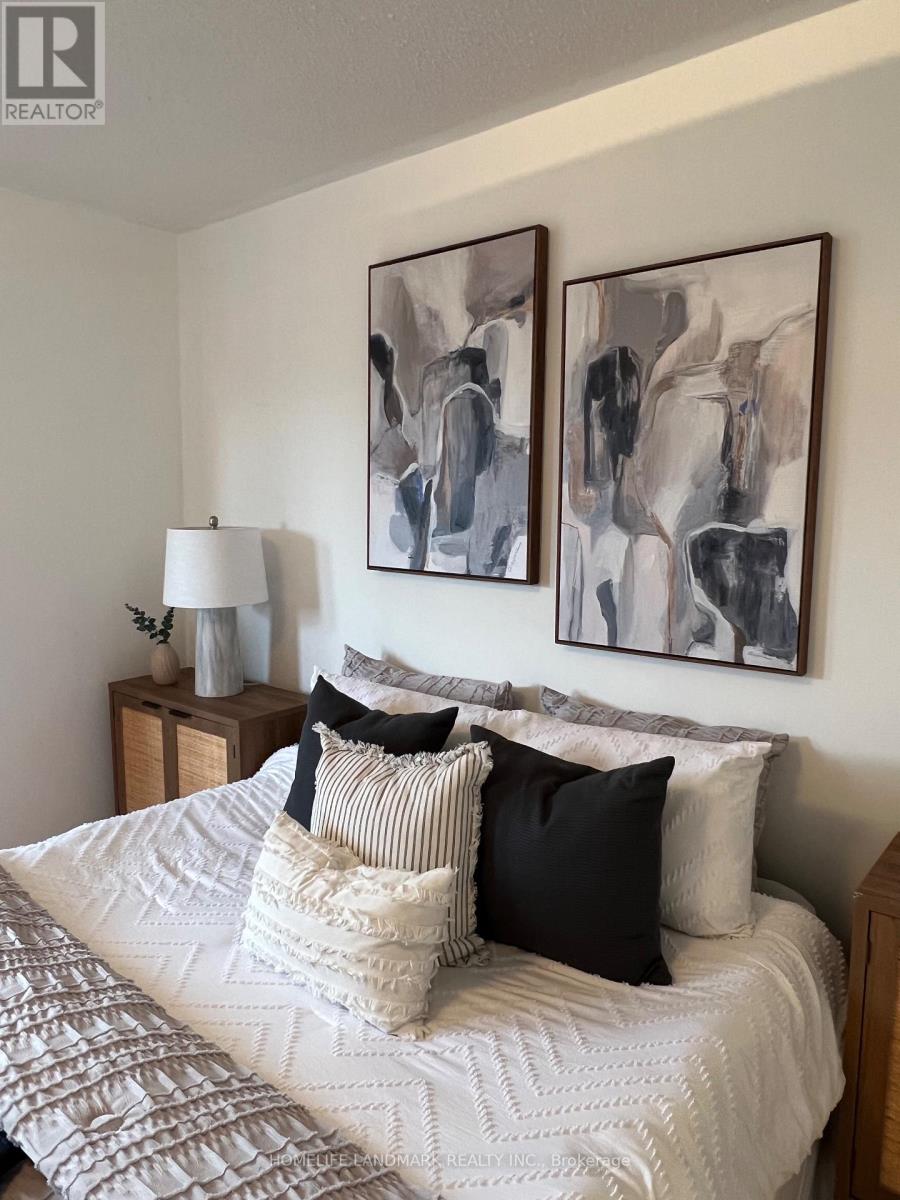 55 Quetico Drive, Richmond Hill, Ontario  L4B 4J2 - Photo 12 - N12560250