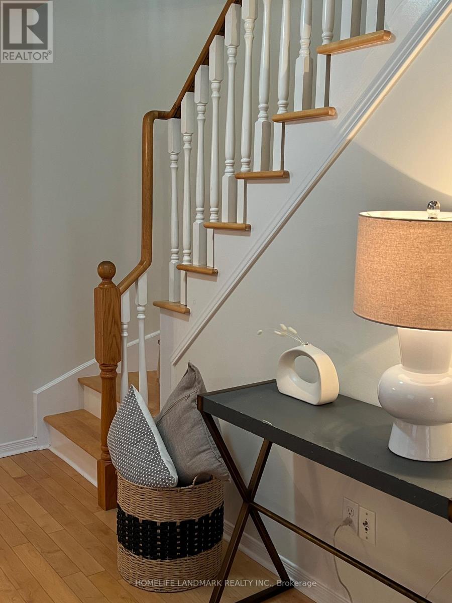 55 Quetico Drive, Richmond Hill, Ontario  L4B 4J2 - Photo 8 - N12560250