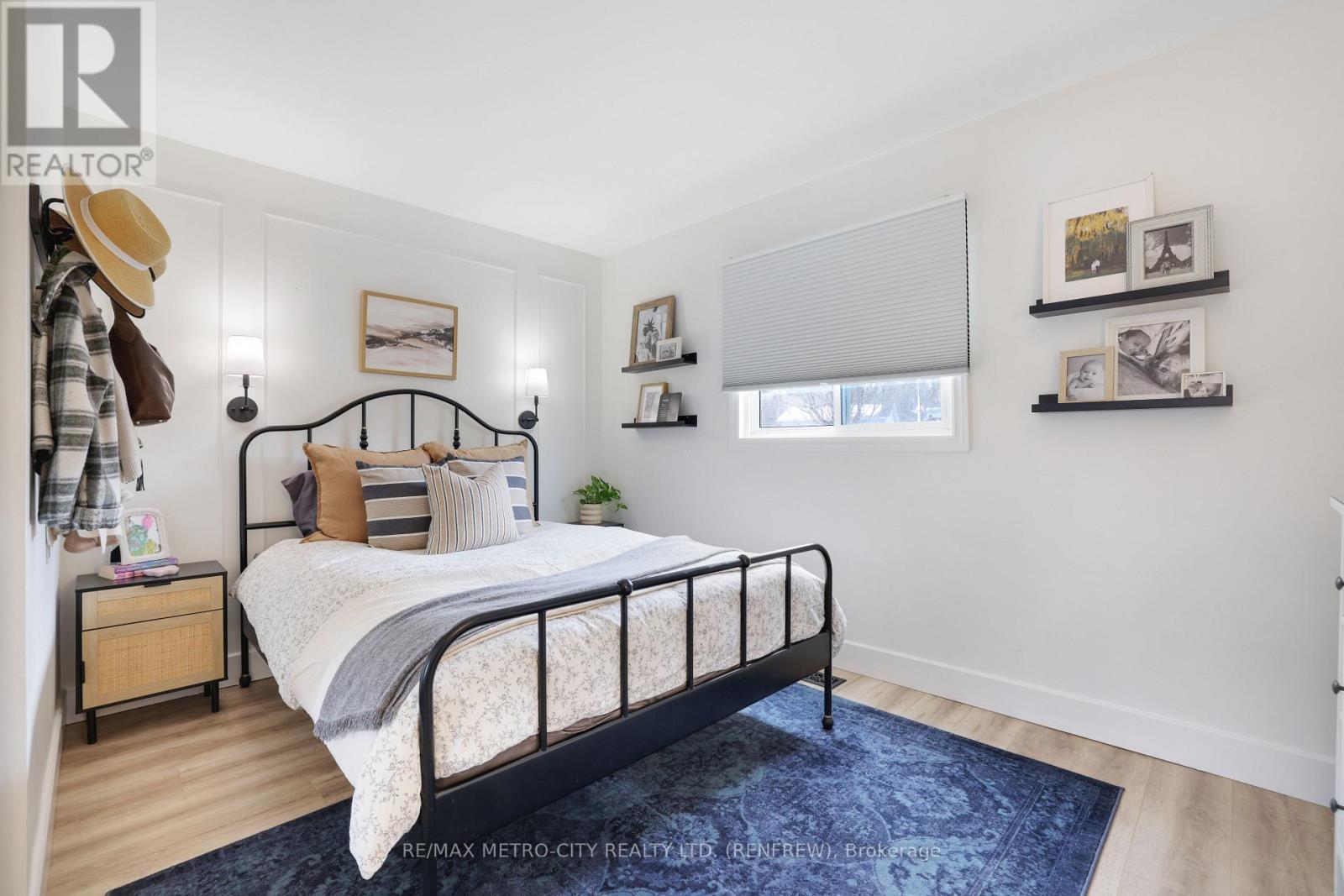 233 Airth Boulevard W, Renfrew, Ontario K7V 4B8 - Photo 19 - X12559032