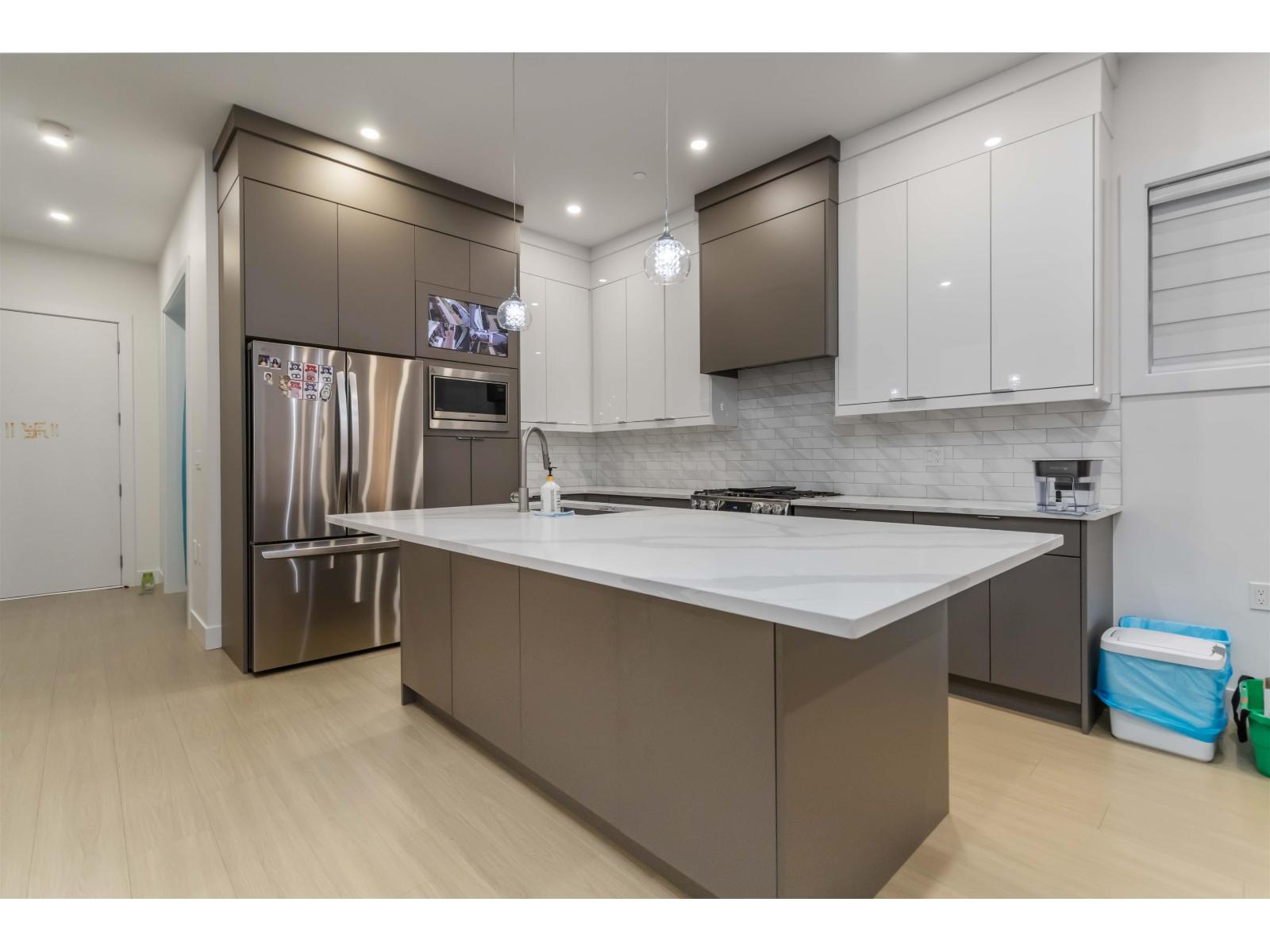 7381 197 Street, Langley, British Columbia  V2Y 3R5 - Photo 5 - R3068427