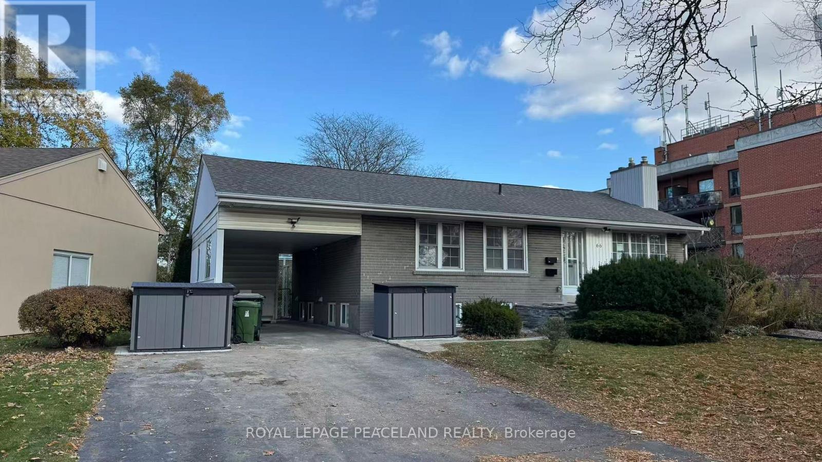 LOWER - 66 PAPERBIRCH DRIVE, Toronto, Ontario