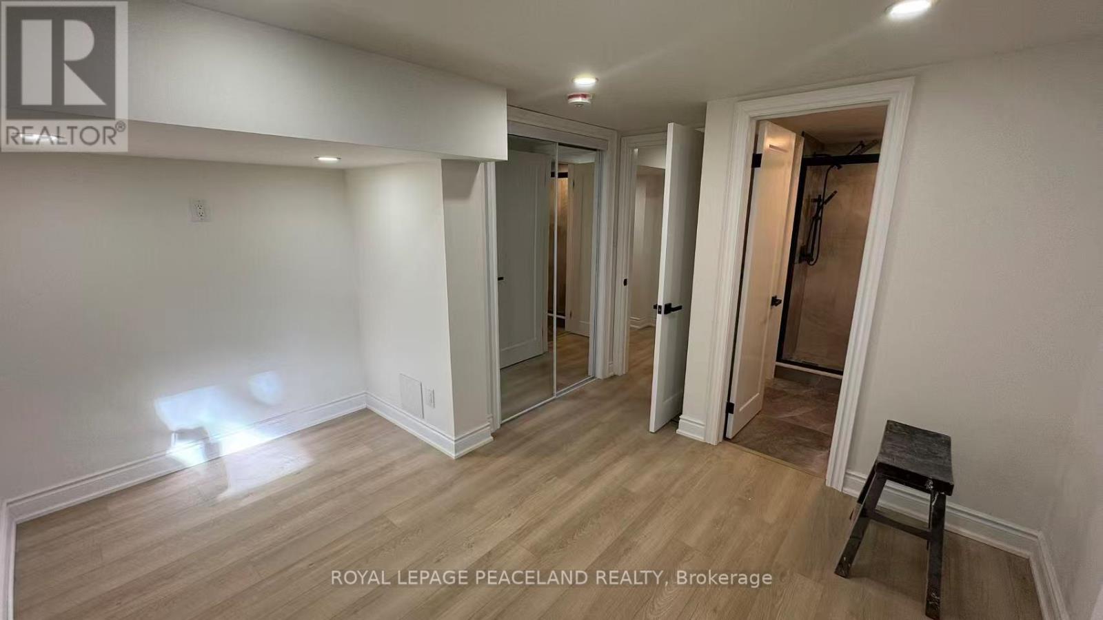 Lower - 66 Paperbirch Drive, Toronto, Ontario  M3C 2E7 - Photo 9 - C12510716