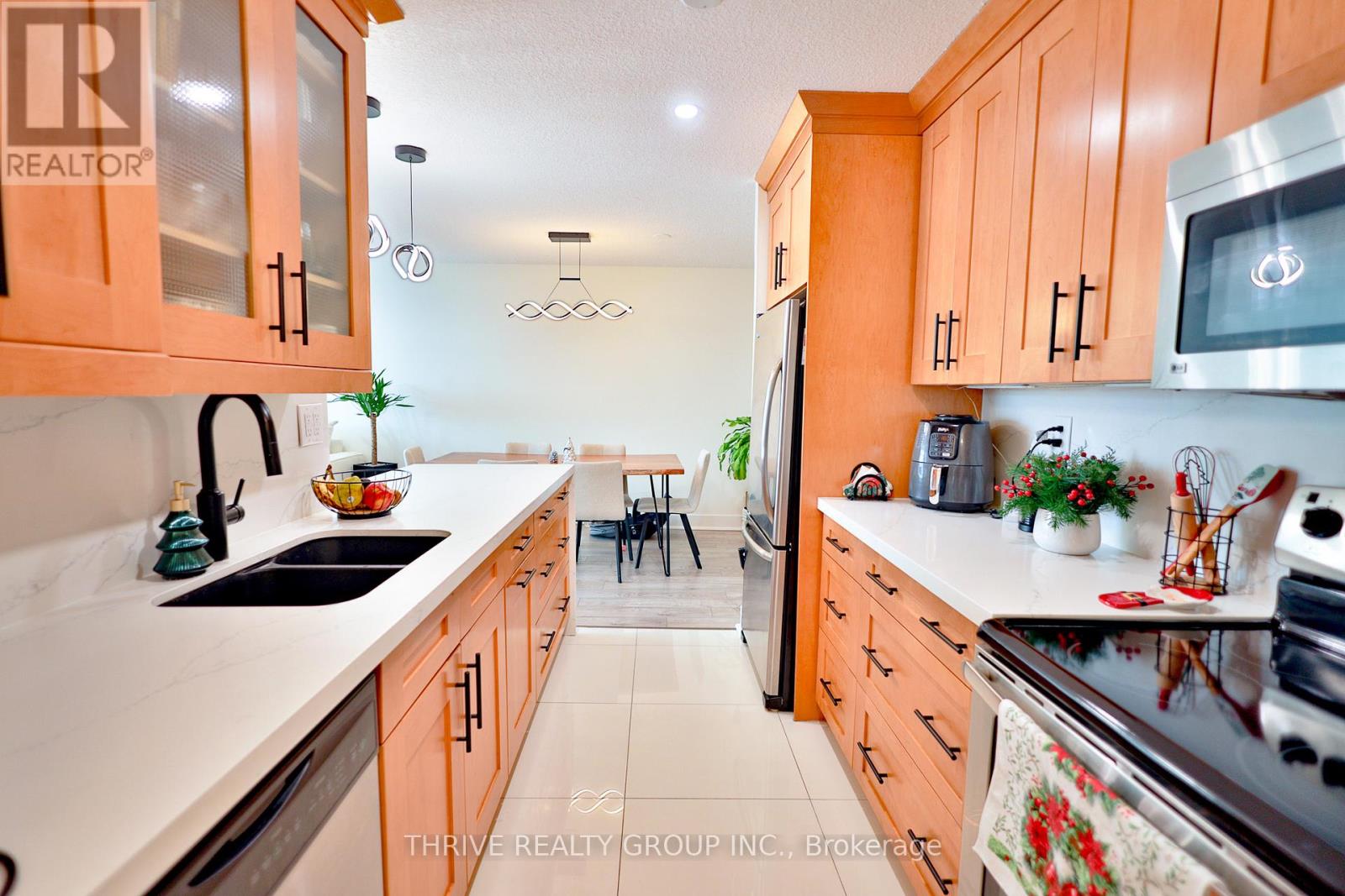 1504 - 45 Pond Mills Road, London South, Ontario  N5Z 4W5 - Photo 10 - X12560302