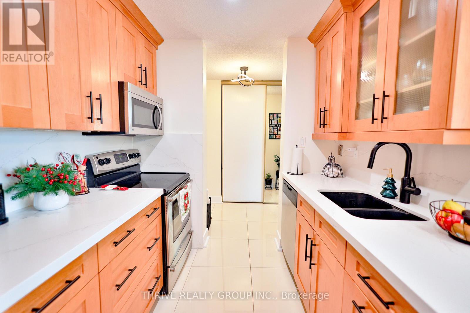 1504 - 45 Pond Mills Road, London South, Ontario  N5Z 4W5 - Photo 9 - X12560302