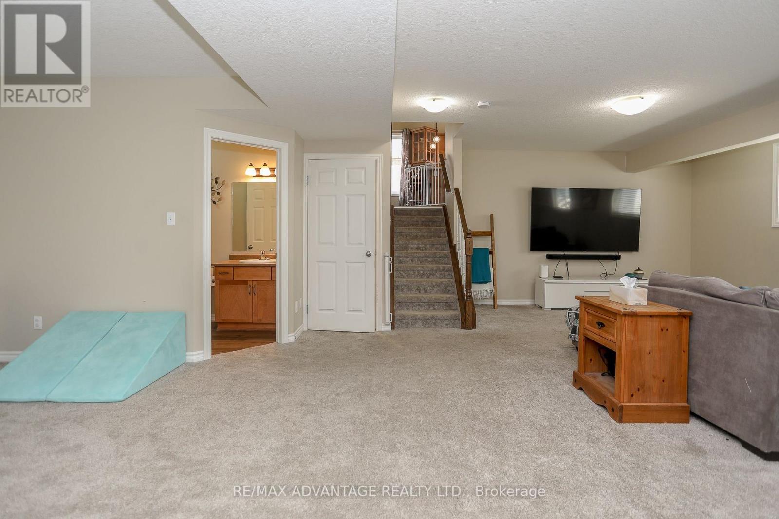 78 Hummingbird Lane, St. Thomas, Ontario  N5R 6M8 - Photo 35 - X12560336