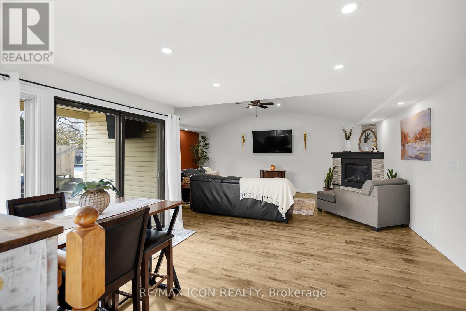 4 Sinclair Avenue, St. Thomas, Ontario N5R 3A8 - Photo 18 - X12560410