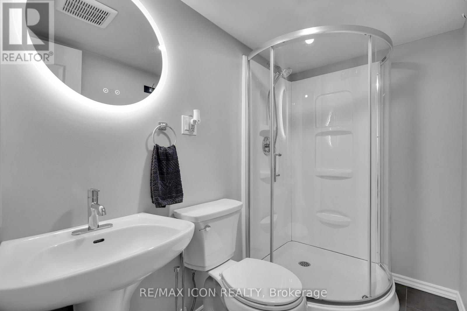 4 Sinclair Avenue, St. Thomas, Ontario N5R 3A8 - Photo 37 - X12560410