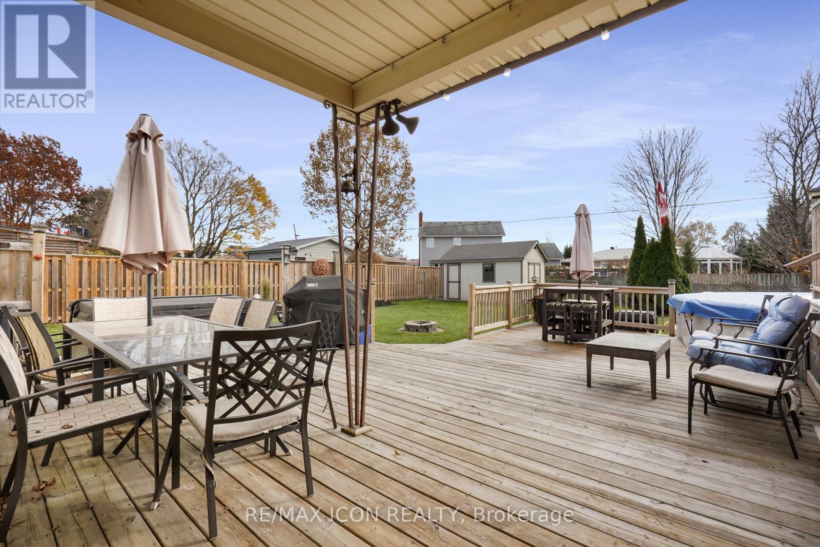 4 Sinclair Avenue, St. Thomas, Ontario N5R 3A8 - Photo 38 - X12560410