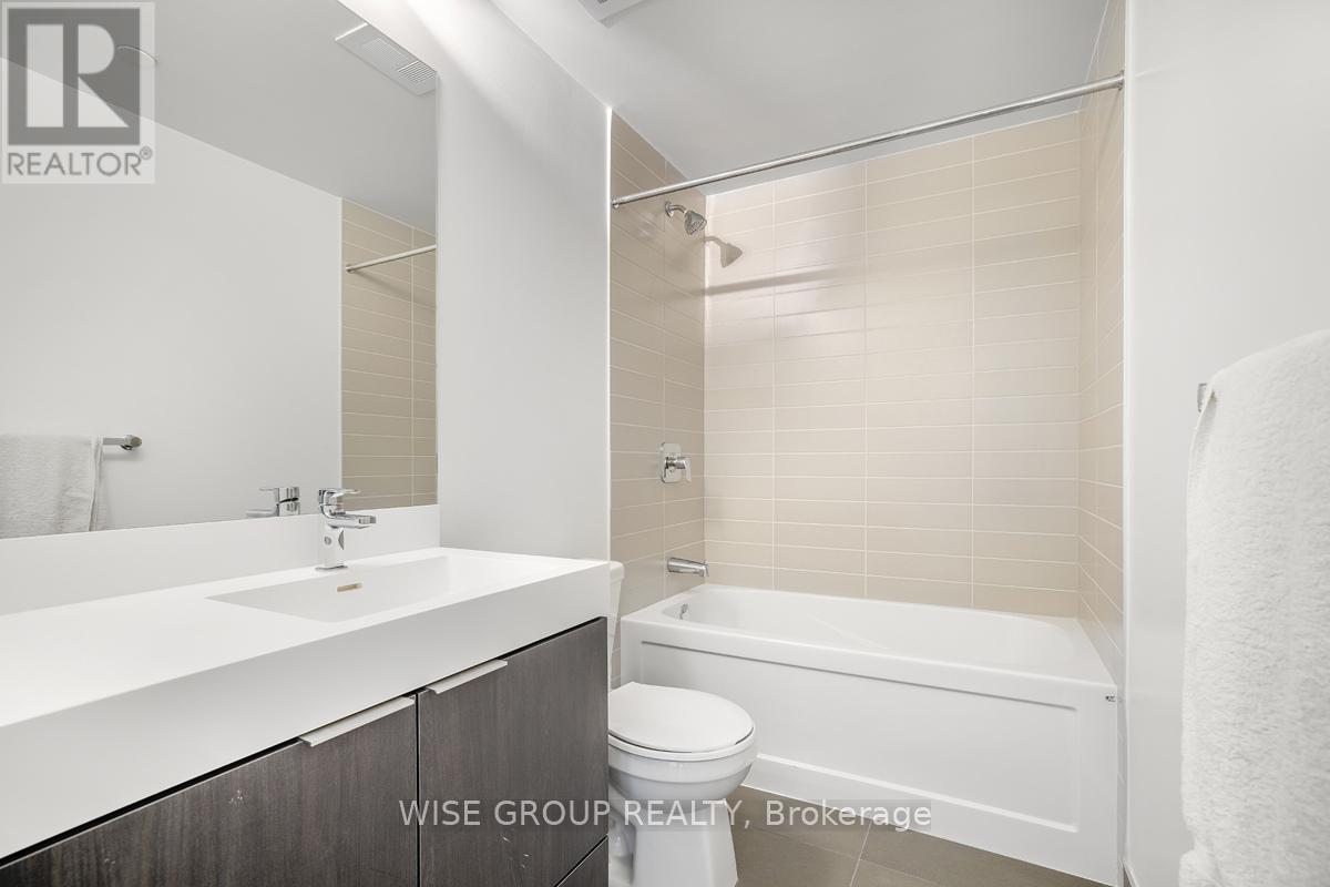 1215 - 3100 Keele Street, Toronto, Ontario  M3M 0E1 - Photo 21 - W12560152