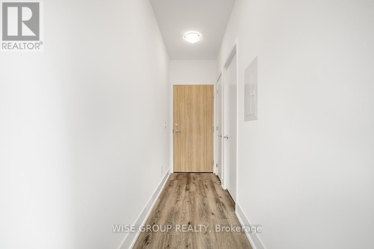 1215 - 3100 Keele Street, Toronto, Ontario  M3M 0E1 - Photo 5 - W12560152