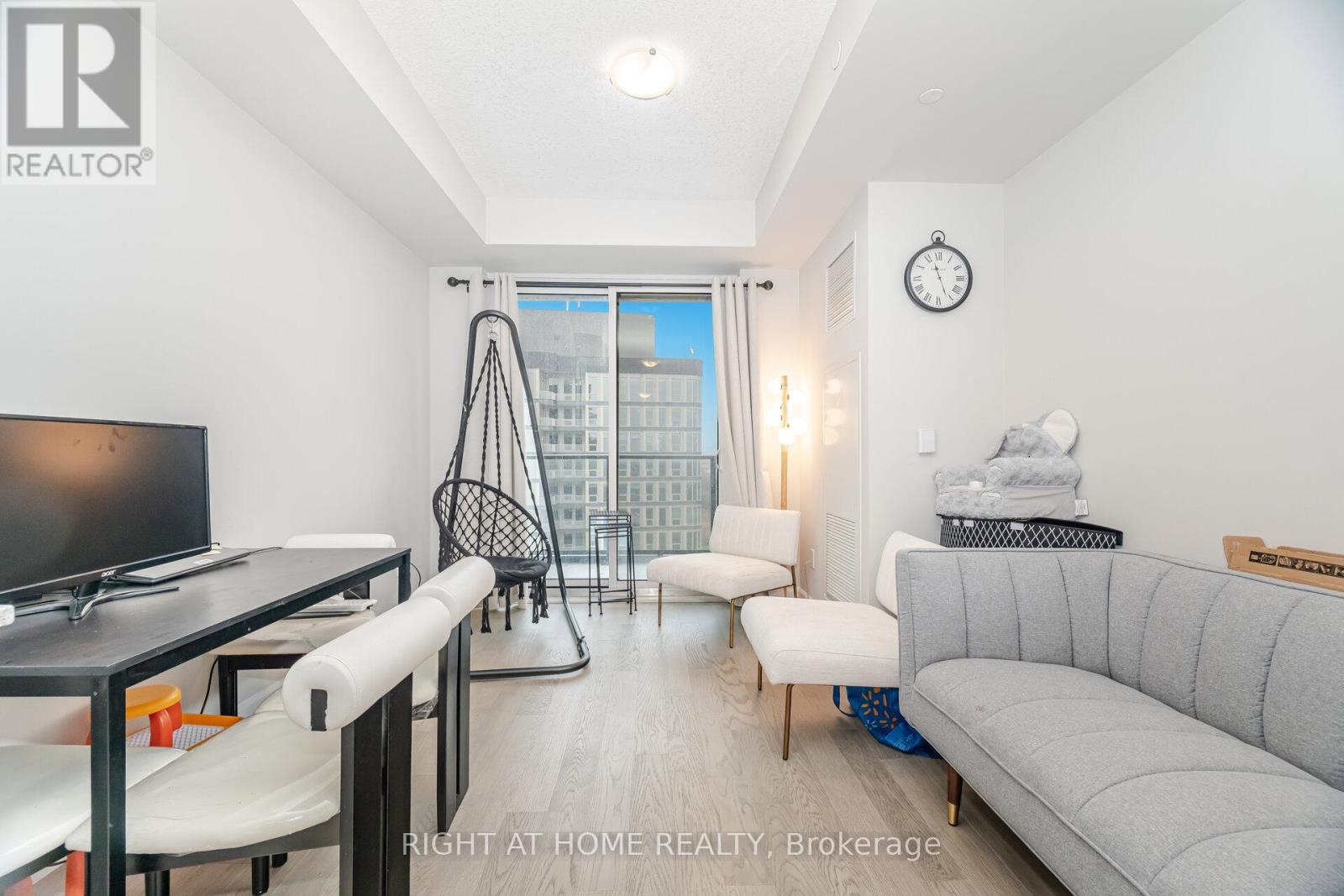 1808 - 3220 William Coltson Avenue, Oakville, Ontario  L6H 7X9 - Photo 15 - W12560170