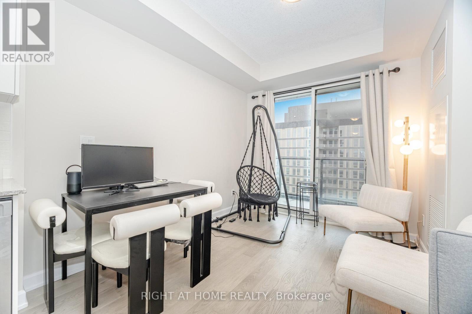 1808 - 3220 William Coltson Avenue, Oakville, Ontario  L6H 7X9 - Photo 16 - W12560170