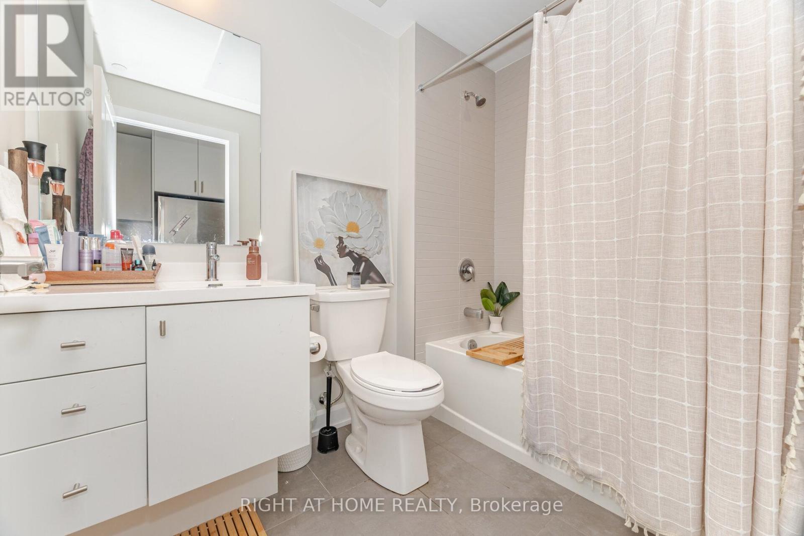 1808 - 3220 William Coltson Avenue, Oakville, Ontario  L6H 7X9 - Photo 18 - W12560170