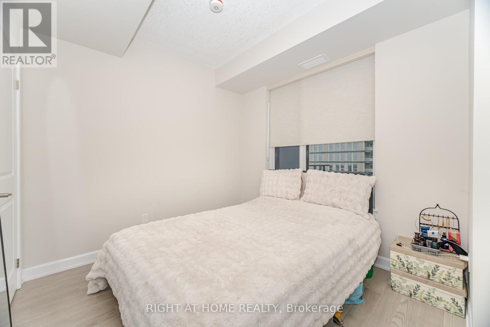 1808 - 3220 William Coltson Avenue, Oakville, Ontario  L6H 7X9 - Photo 21 - W12560170