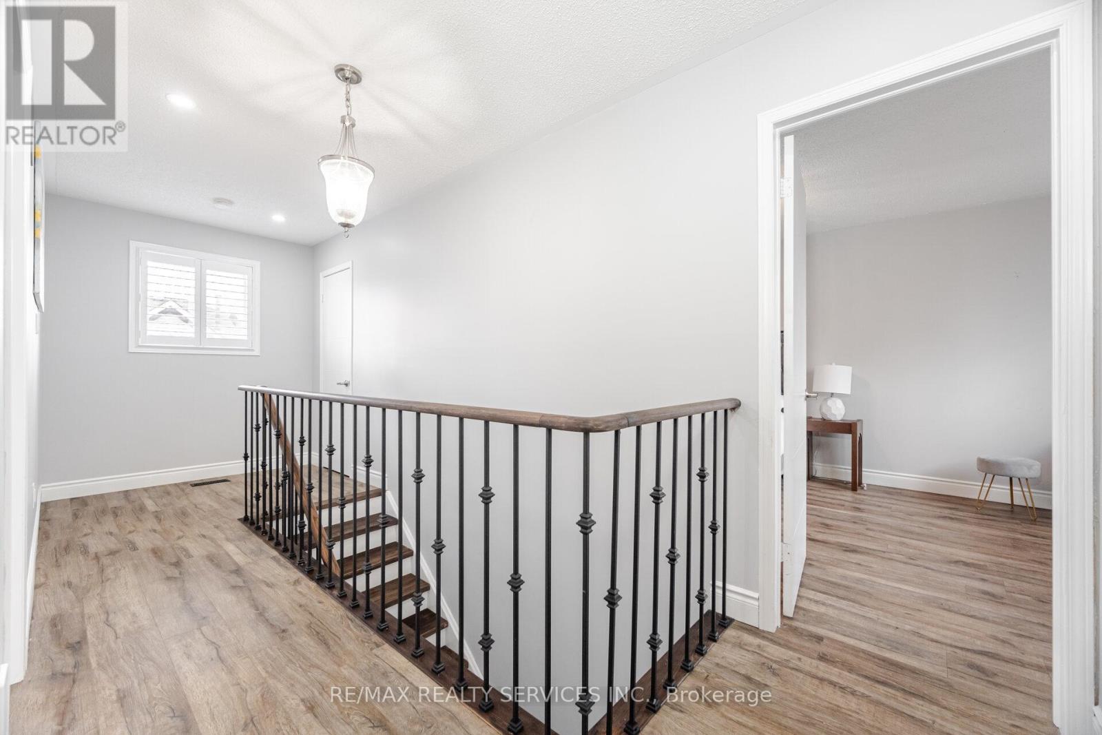 34 Chipmunk Crescent, Brampton, Ontario  L6R 1B3 - Photo 21 - W12560224