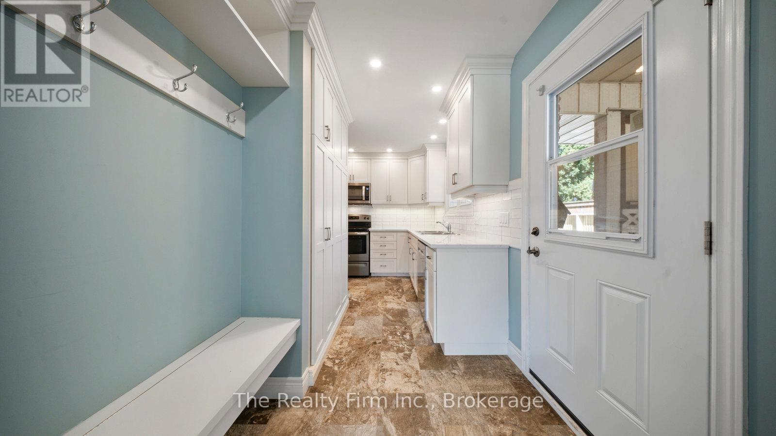 535 Devonshire Avenue, Woodstock, Ontario  N4S 5P9 - Photo 5 - X12556160