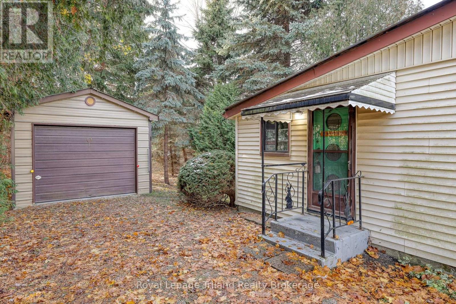 146 Whiting Street, Ingersoll, Ontario  N5C 3B3 - Photo 9 - X12560470