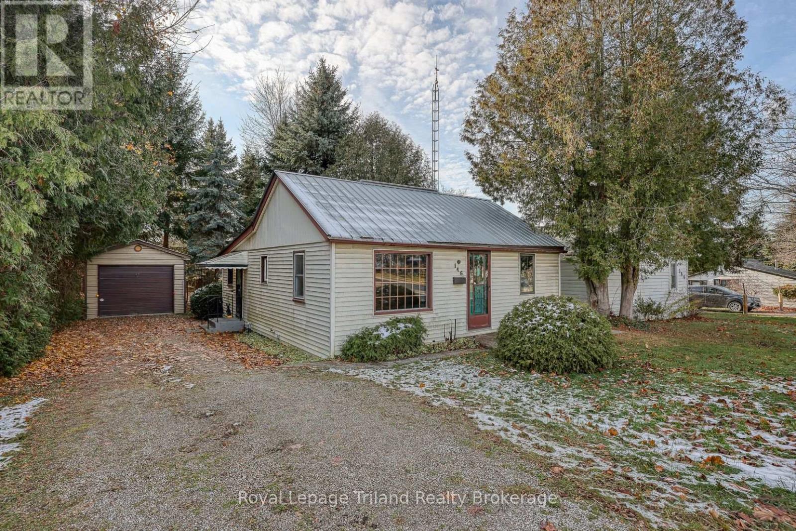 146 Whiting Street, Ingersoll, Ontario  N5C 3B3 - Photo 6 - X12560472